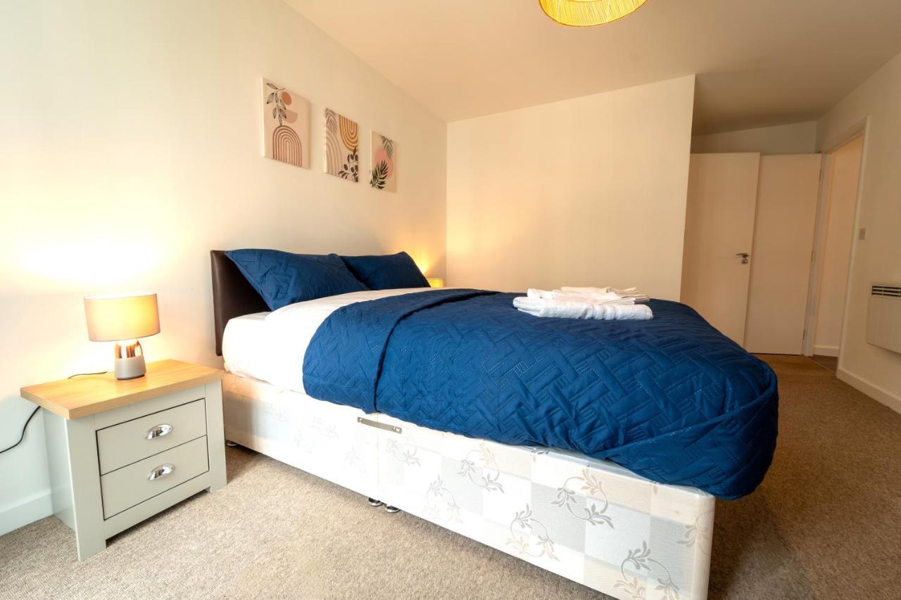 Spacious Apartment In Woking Town Centre 外观 照片