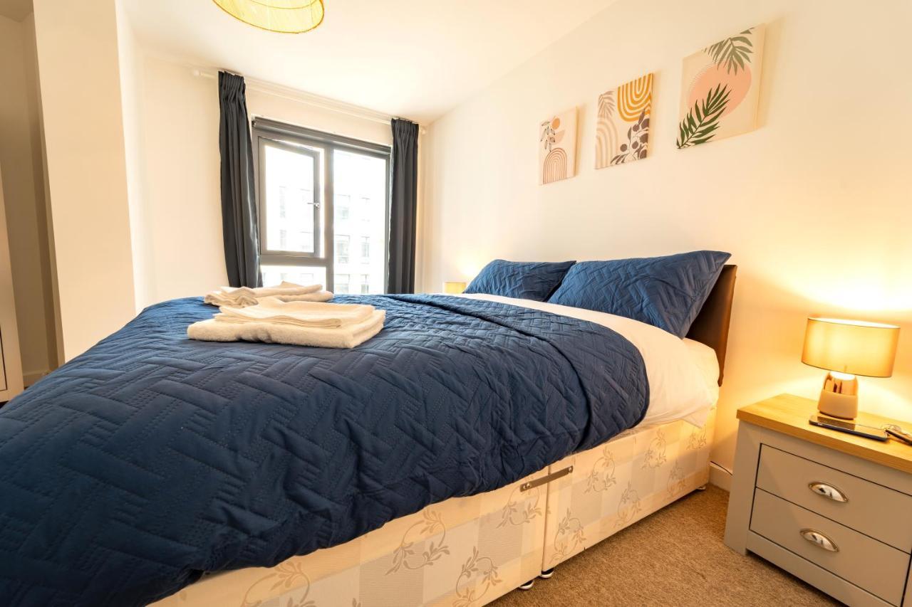 Spacious Apartment In Woking Town Centre 外观 照片