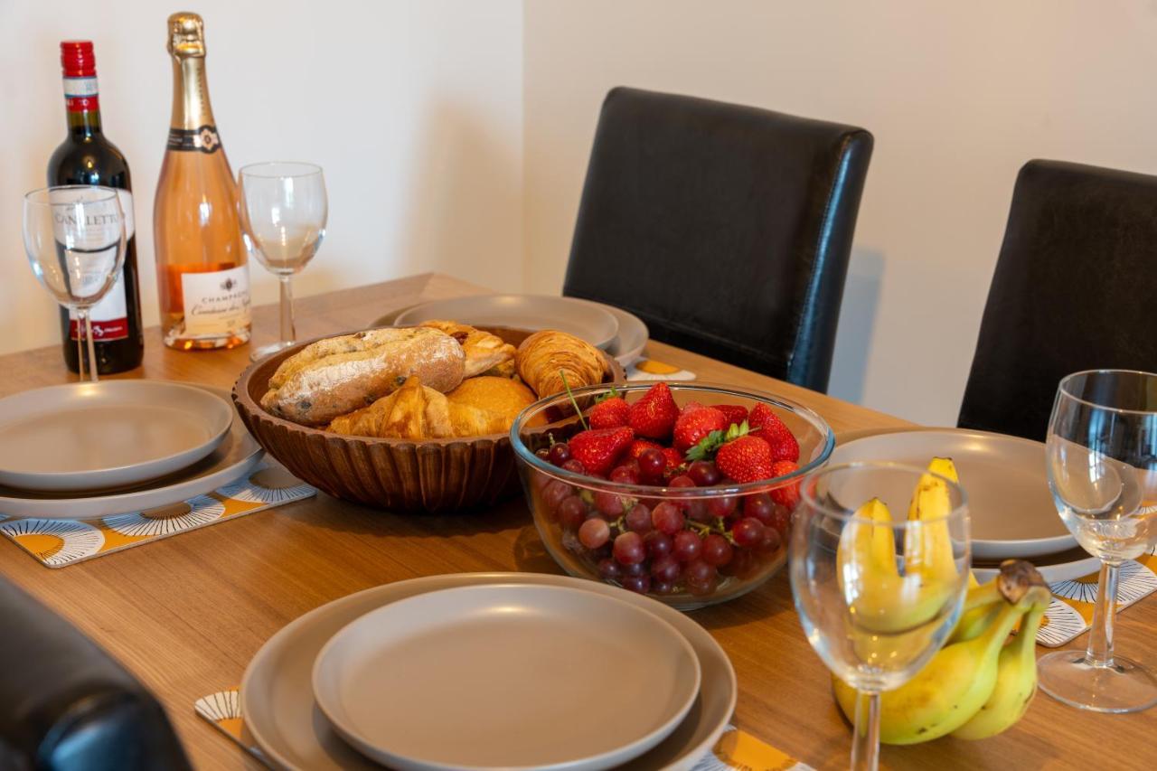 Spacious Apartment In Woking Town Centre 外观 照片